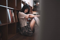 教室死库水【注册可看高清大图】